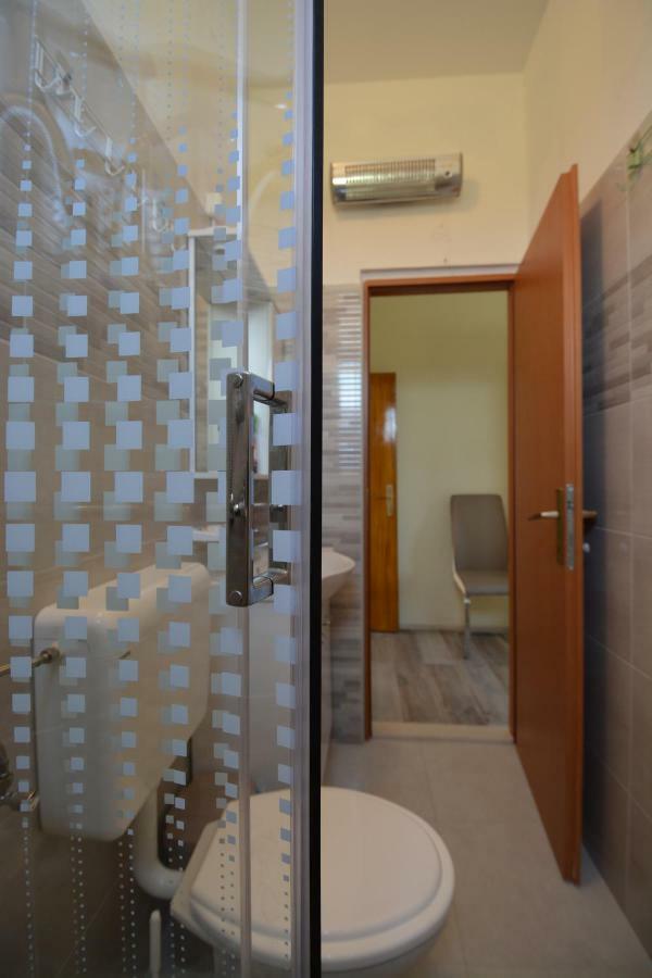 Appartamento Apartman Susic Policnik Esterno foto