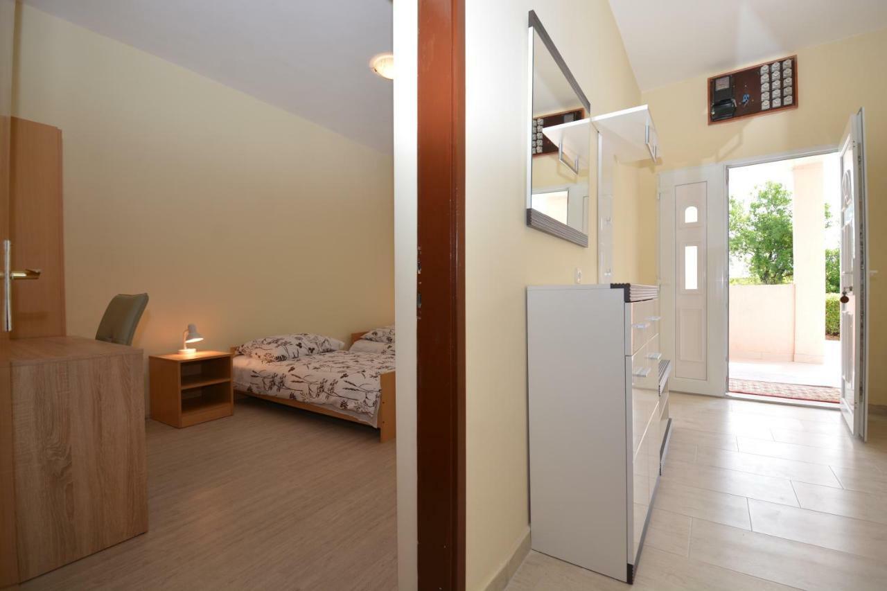 Appartamento Apartman Susic Policnik Esterno foto