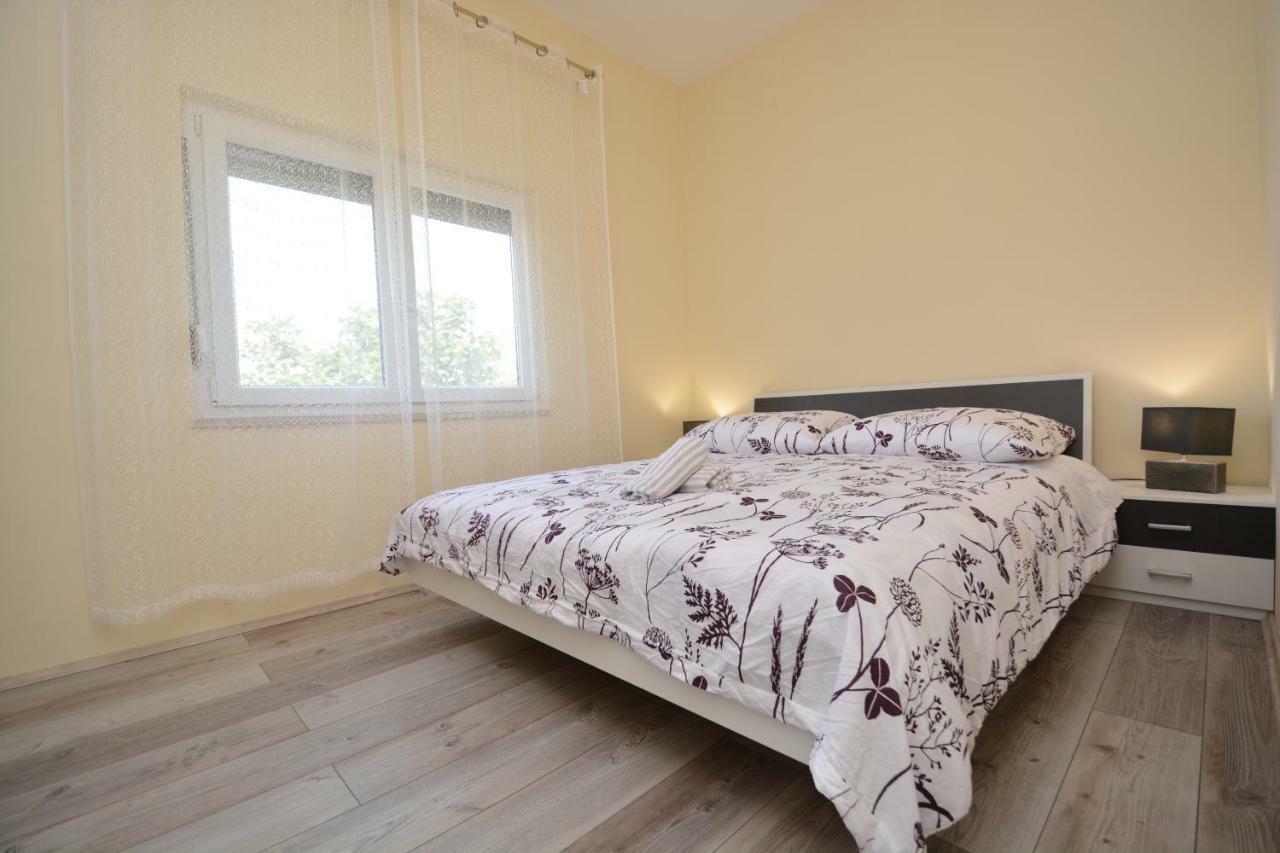 Appartamento Apartman Susic Policnik Esterno foto
