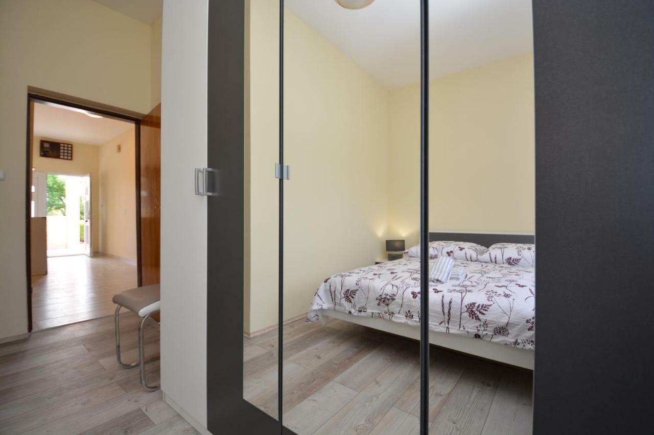 Appartamento Apartman Susic Policnik Esterno foto